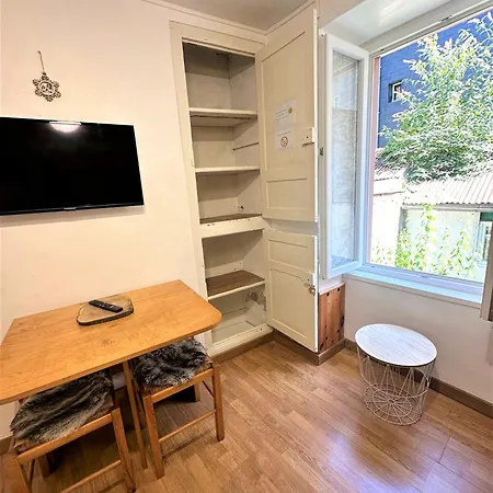 Apartment Studio Cocooning A Cauterets 2 Adultes Et 1 Enfant